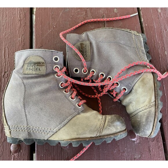 SOREL Women's PDX NL2174-051 Grey Brown Leather Wedge Lace Up Ankle Boots Size 7 - Picture 2 of 11